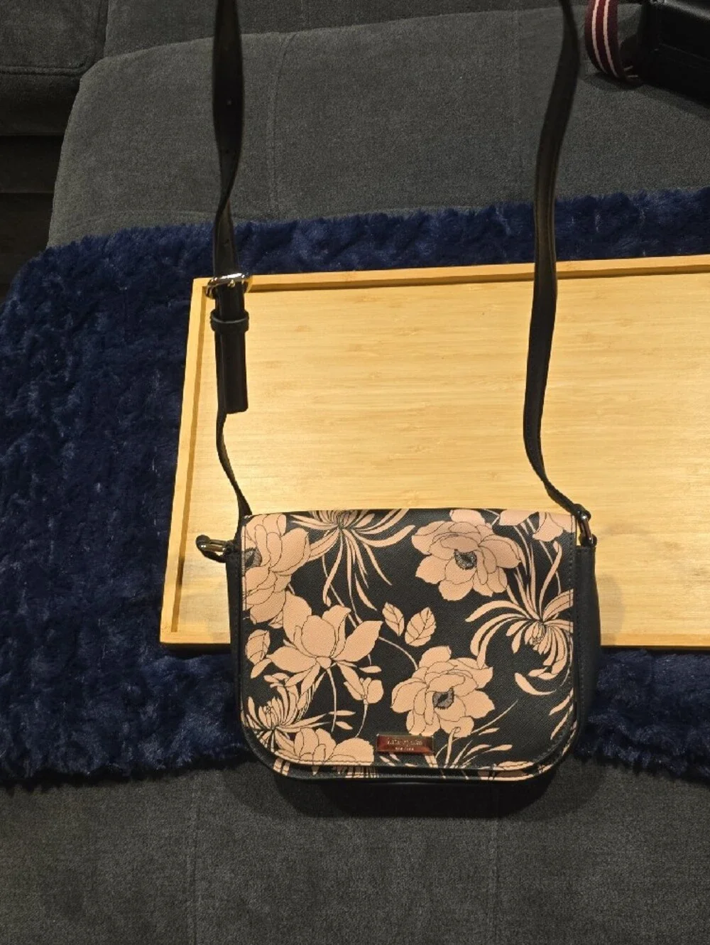 kate spade Luaral Way Gardenia Carsen Black And Tan Crossbody